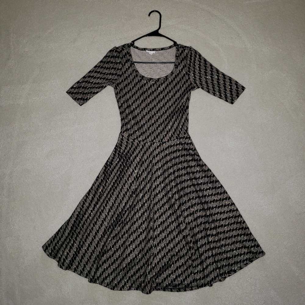 LuLaRoe Nicole swing dress